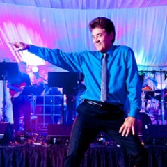 Cruise Host Deney Terrio