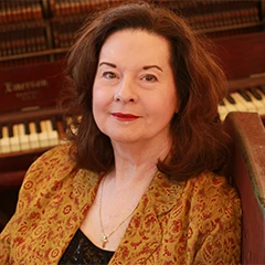 Linda Gail Lewis (sister of Jerry Lee Lewis)